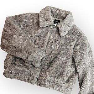 Urban Outfitters Fleece Jacket 🌿